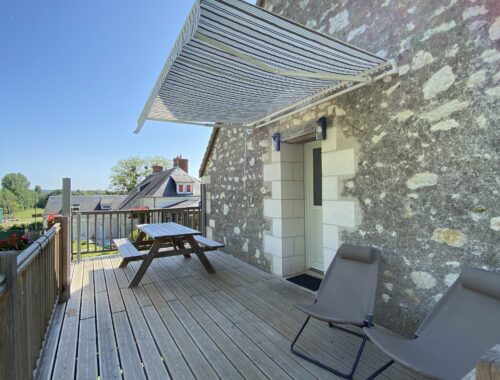 terrasse privée gîte les mariniers proche du zoo de beauval